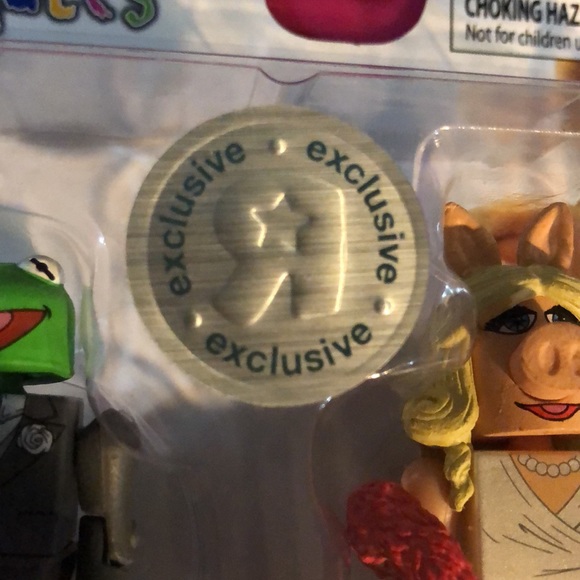SDCC Minimates The Muppets Kermit and Miss Piggy - Picture 9 of 11